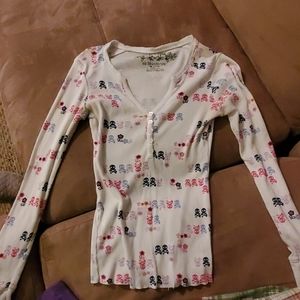 Skull long sleeved shirt